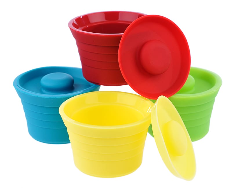 Giving it away BPAfree, microwavesafe food storage containers from
