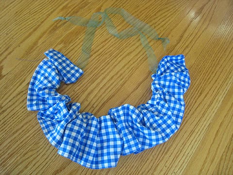 clown ruffle