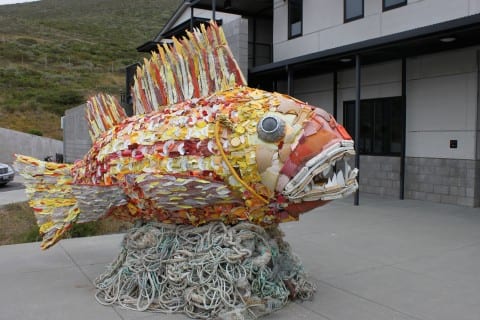 trash art e1319052574262